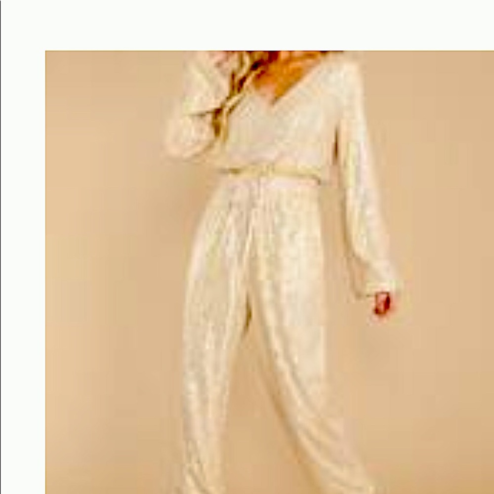 Sequined Champagne Jumper 💯Cute